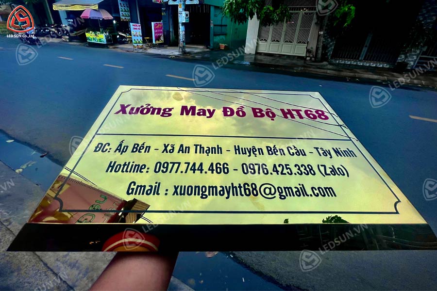 bảng tên công ty inox vàng gương