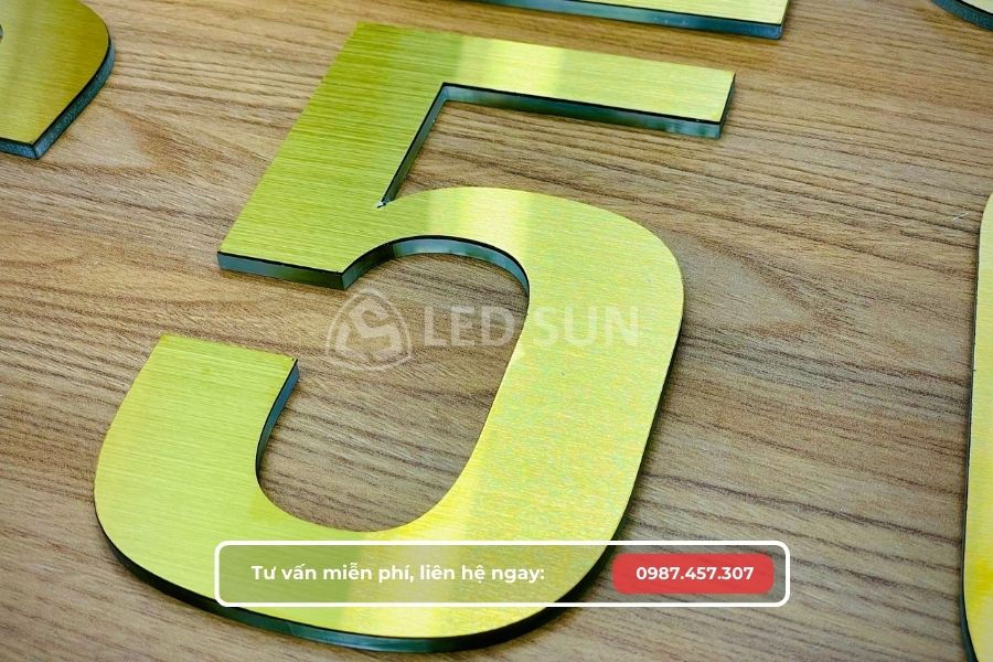 gia công chữ inox tphcm