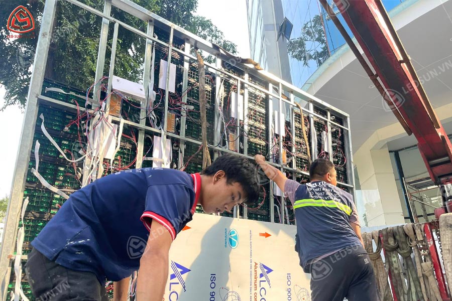 thi công màn hình led