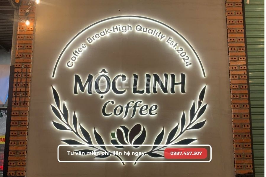 chữ inox chân mica sáng đèn