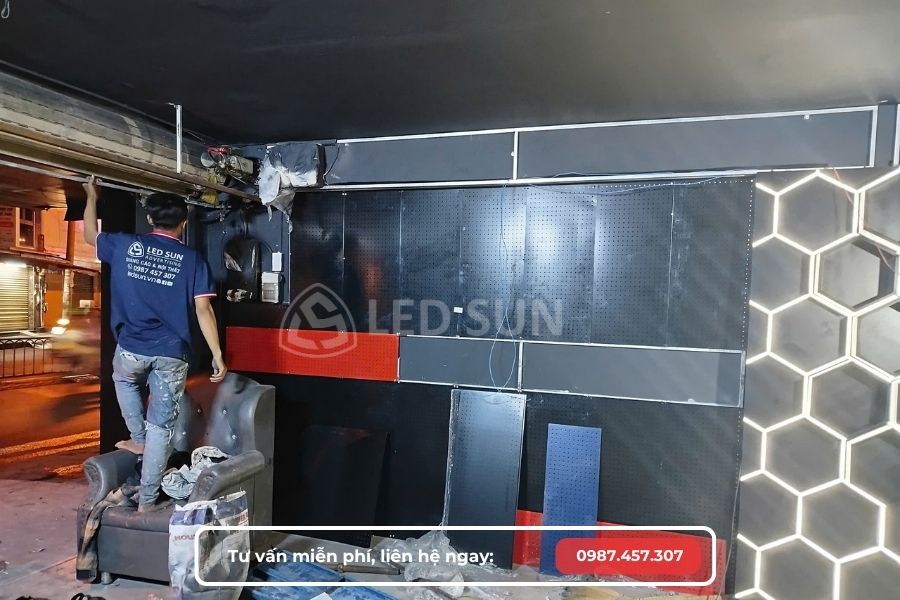 thi công shop giày dép