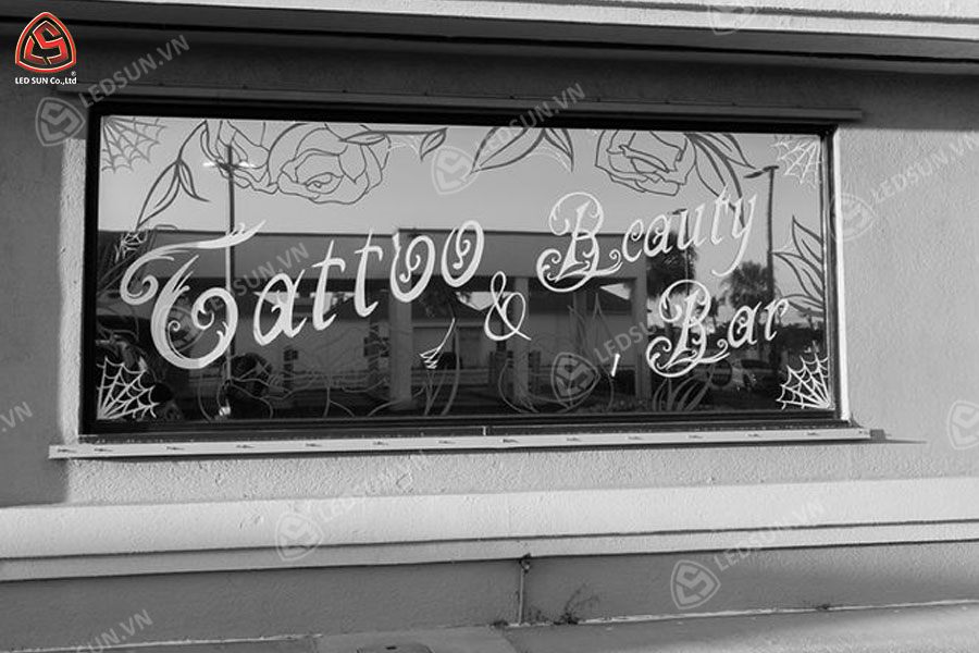 decal tattoo dán kính